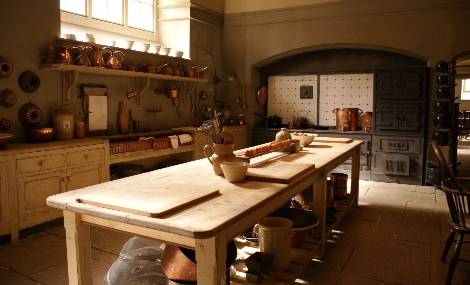 kitchen island from Downtown Abbey